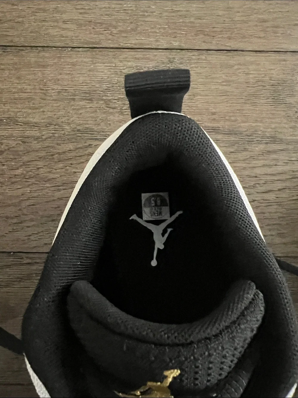 Jordan sleek low